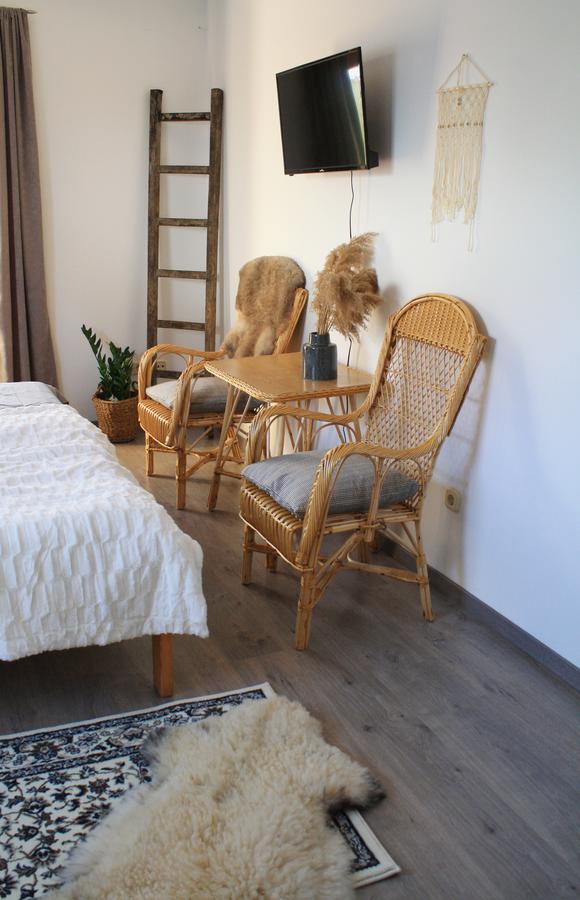 Sipos Borhaz Es Vendeghaz Hotel Badacsonyors Bagian luar foto